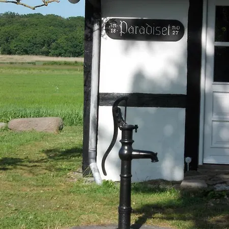 Paradiset Holiday House 펜션 Blans (Lolland)